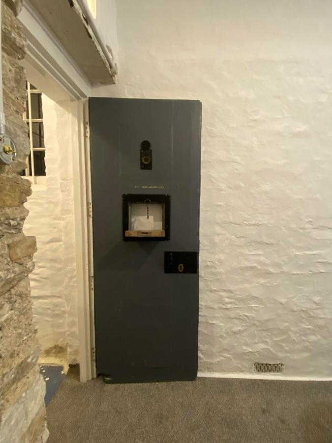 Victorian Police Station Apartment Launceston Bagian luar foto